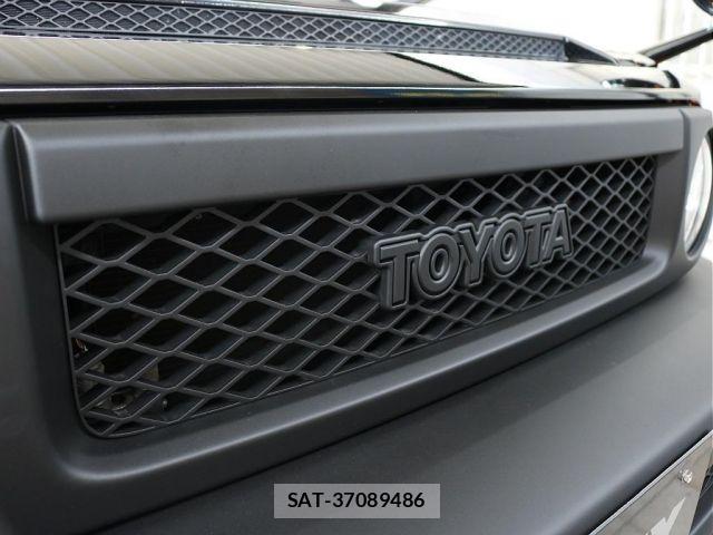 Toyota FJ CRUISER 2015-01 8666150-3
