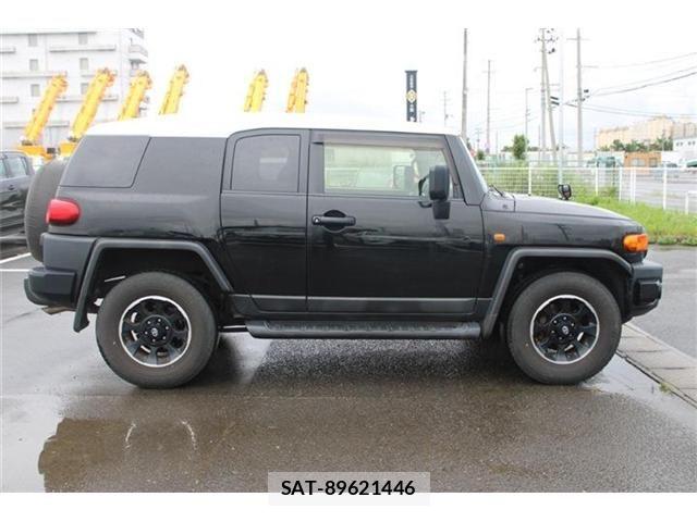 Toyota FJ CRUISER 2015-03 8659136-9