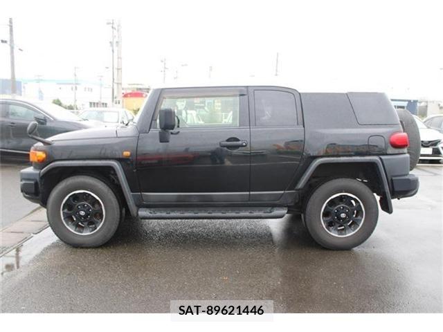 Toyota FJ CRUISER 2015-03 8659136-13