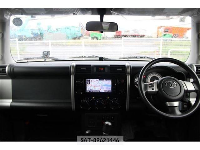 Toyota FJ CRUISER 2015-03 8659136-15