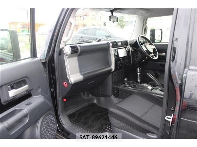 Toyota FJ CRUISER 2015-03 8659136-24