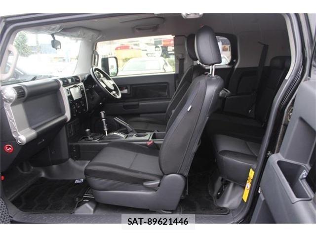 Toyota FJ CRUISER 2015-03 8659136-28