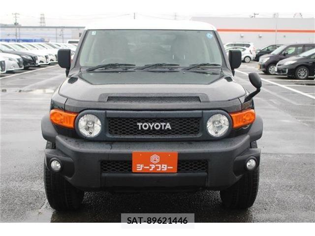 Toyota FJ CRUISER 2015-03 8659136-7