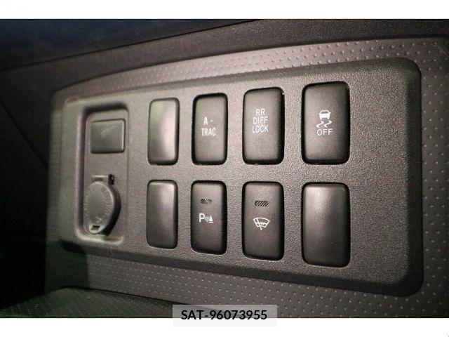 Toyota FJ CRUISER 2012-01 8659127-19