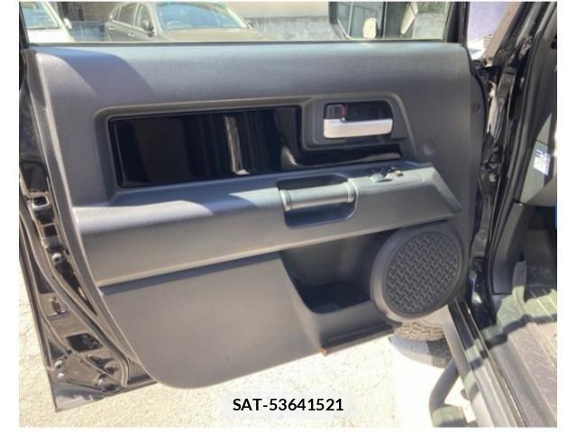 Toyota FJ CRUISER 2010-04 8659134-13