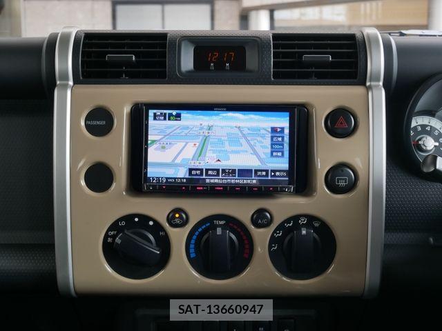 Toyota FJ CRUISER 2011-06 8666151-13