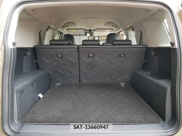Toyota FJ CRUISER 2011-06 8666151-17