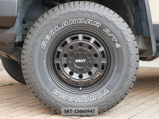 Toyota FJ CRUISER 2011-06 8666151-8
