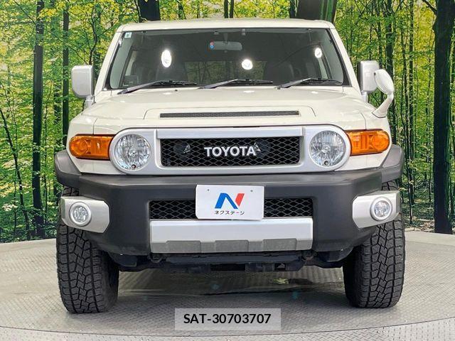 Toyota FJ CRUISER 2017-08 8742173-13