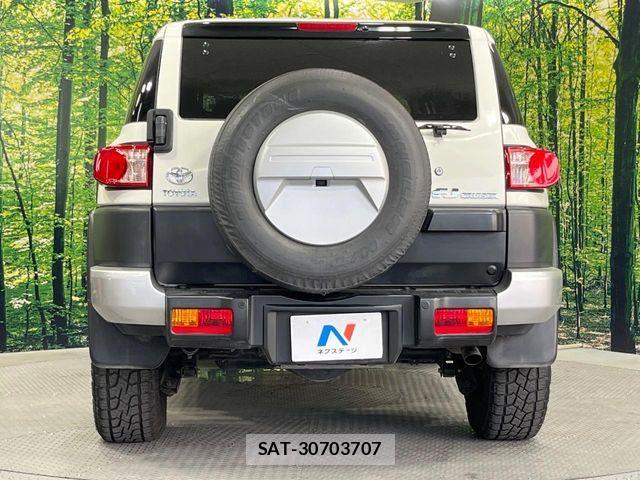 Toyota FJ CRUISER 2017-08 8742173-14