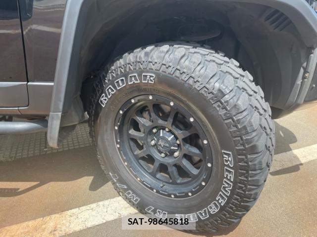 Toyota FJ CRUISER 2012-04 8742175-5