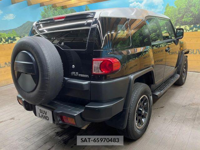 Toyota FJ CRUISER 2014-02 8742174-16