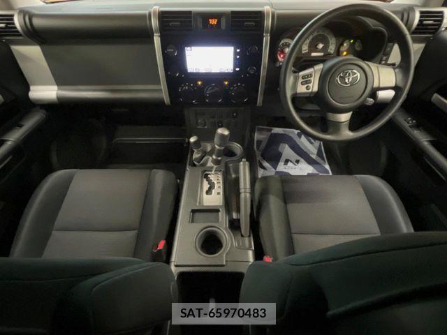 Toyota FJ CRUISER 2014-02 8742174-1