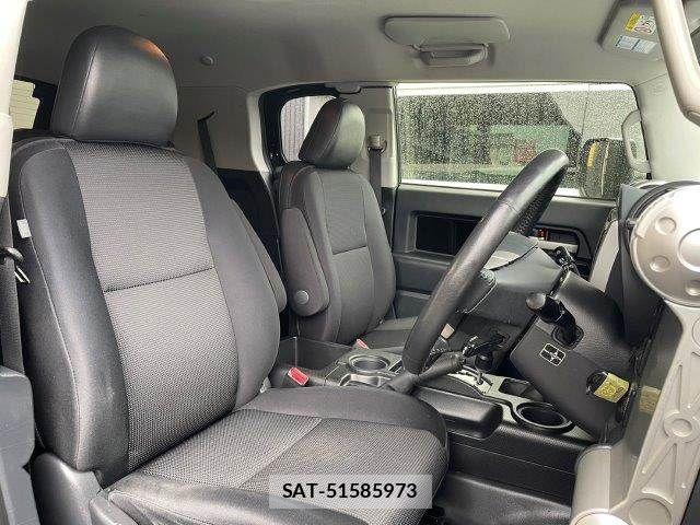 Toyota FJ CRUISER 2015-01 8742176-11