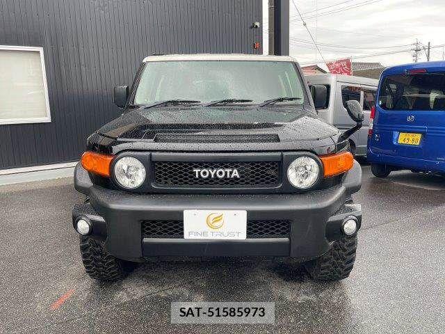 Toyota FJ CRUISER 2015-01 8742176-19
