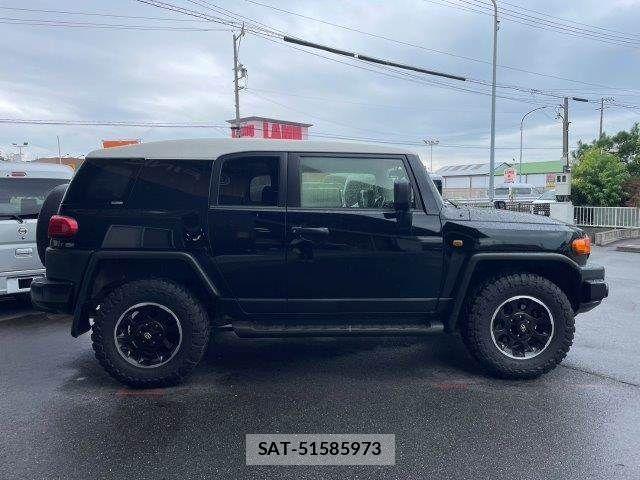 Toyota FJ CRUISER 2015-01 8742176-21