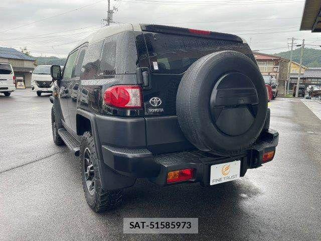 Toyota FJ CRUISER 2015-01 8742176-24