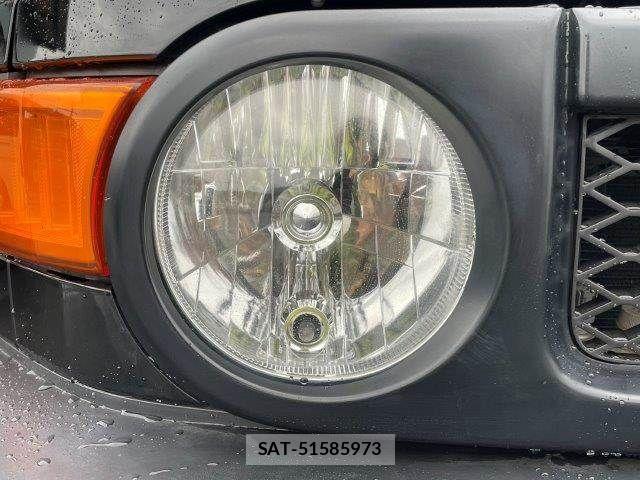 Toyota FJ CRUISER 2015-01 8742176-27