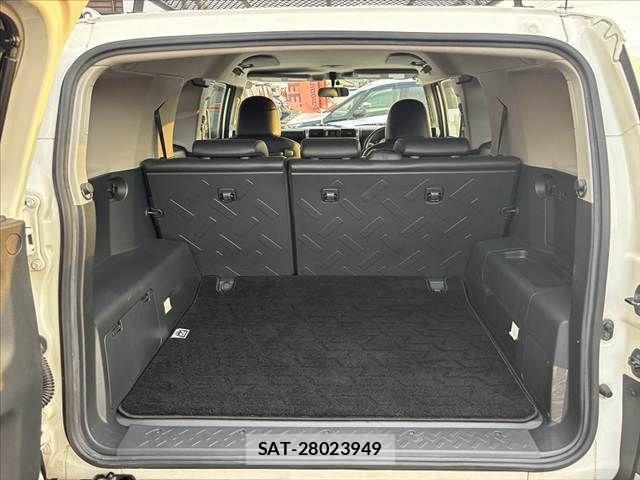 Toyota FJ CRUISER 2013-06 8829086-19