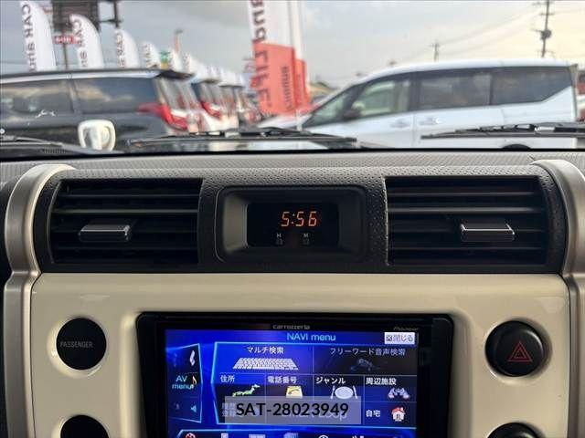 Toyota FJ CRUISER 2013-06 8829086-21