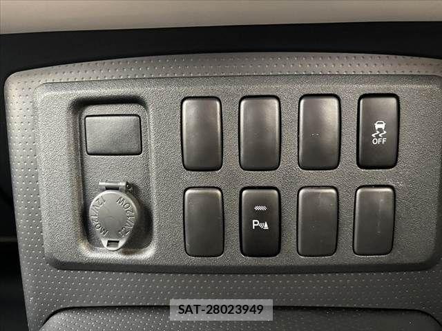 Toyota FJ CRUISER 2013-06 8829086-22