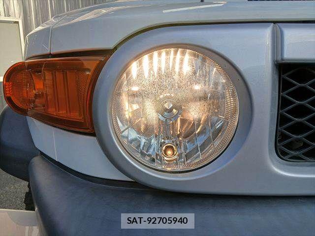 Toyota FJ CRUISER 2016-11 8829087-10