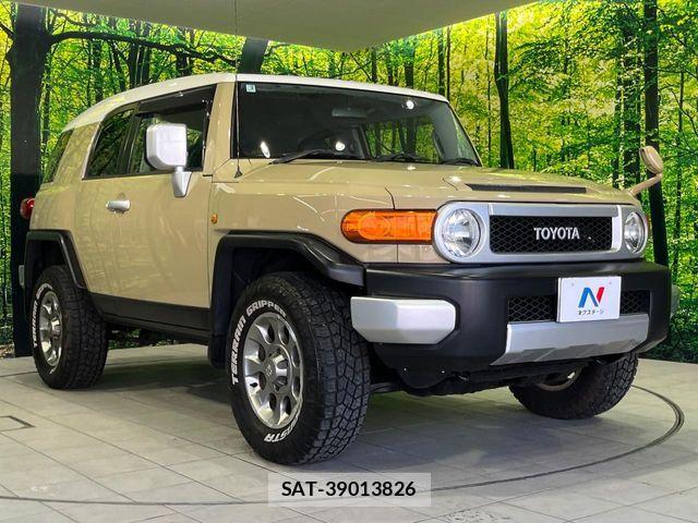Toyota FJ CRUISER 2013-03 8849029-14