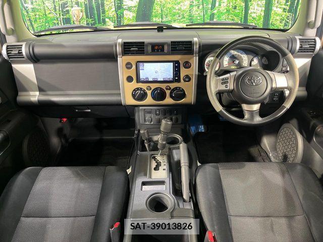 Toyota FJ CRUISER 2013-03 8849029-1