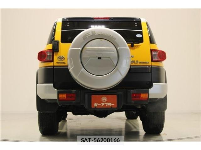 Toyota FJ CRUISER 2011-12 8848918-10