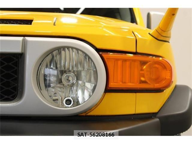 Toyota FJ CRUISER 2011-12 8848918-14