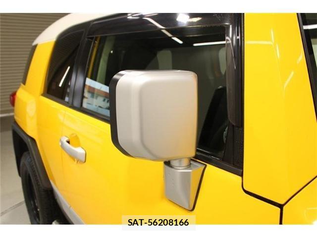 Toyota FJ CRUISER 2011-12 8848918-20