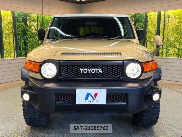 Toyota FJ CRUISER 2017-03 8849027-12