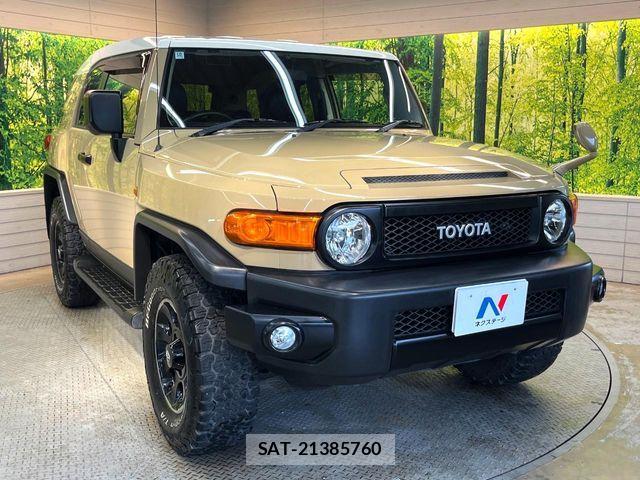 Toyota FJ CRUISER 2017-03 8849027-14
