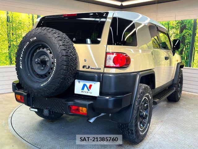Toyota FJ CRUISER 2017-03 8849027-15