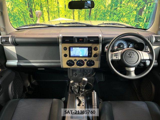 Toyota FJ CRUISER 2017-03 8849027-1