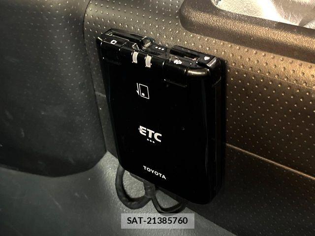 Toyota FJ CRUISER 2017-03 8849027-5