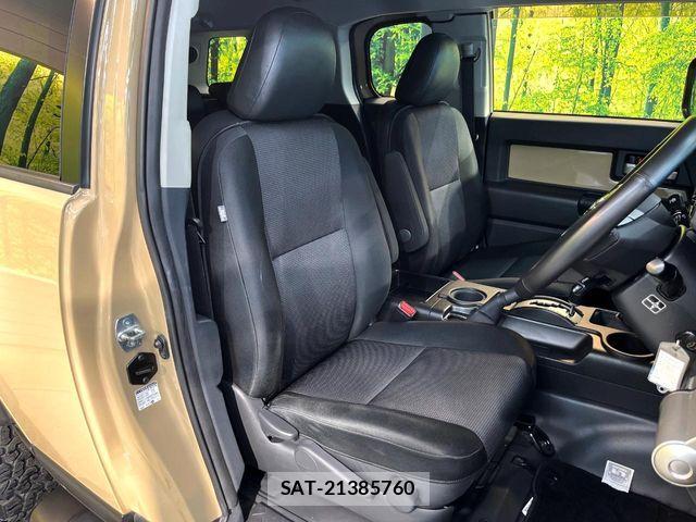 Toyota FJ CRUISER 2017-03 8849027-7