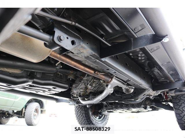 Toyota FJ CRUISER 2011-01 8849026-9