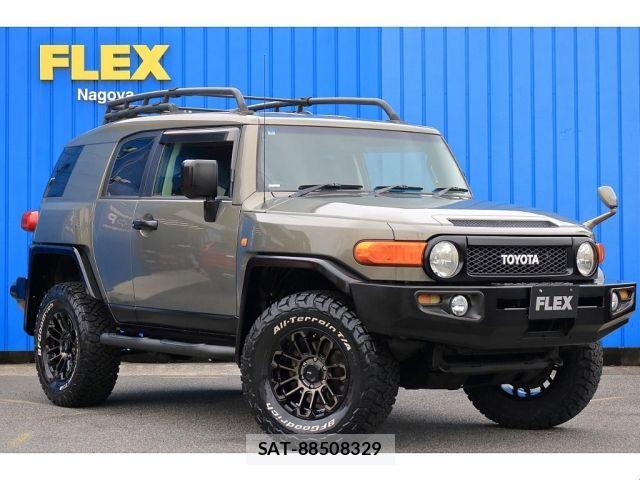 Toyota FJ CRUISER 2011-01 8849026-1