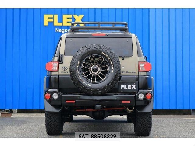 Toyota FJ CRUISER 2011-01 8849026-19