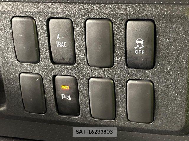 Toyota FJ CRUISER 2012-09 8849028-6