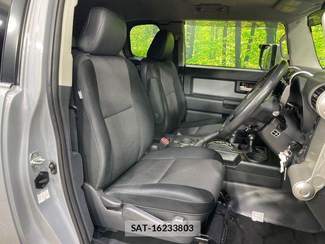 Toyota FJ CRUISER 2012-09 8849028-7