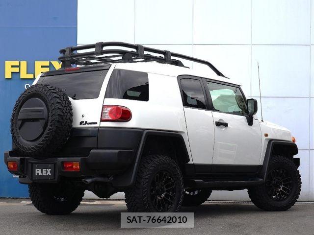 Toyota FJ CRUISER 2013-01 8871010-1