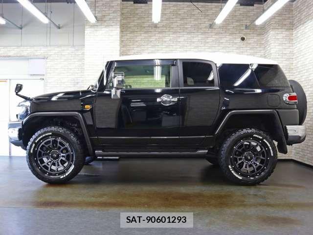 Toyota FJ CRUISER 2012-11 8871008-10