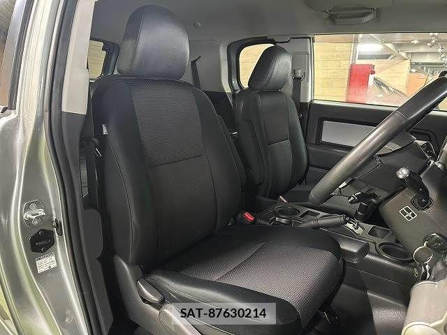 Toyota FJ CRUISER 2011-11 8871012-10