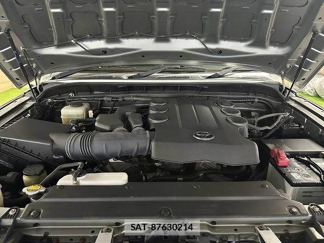 Toyota FJ CRUISER 2011-11 8871012-13