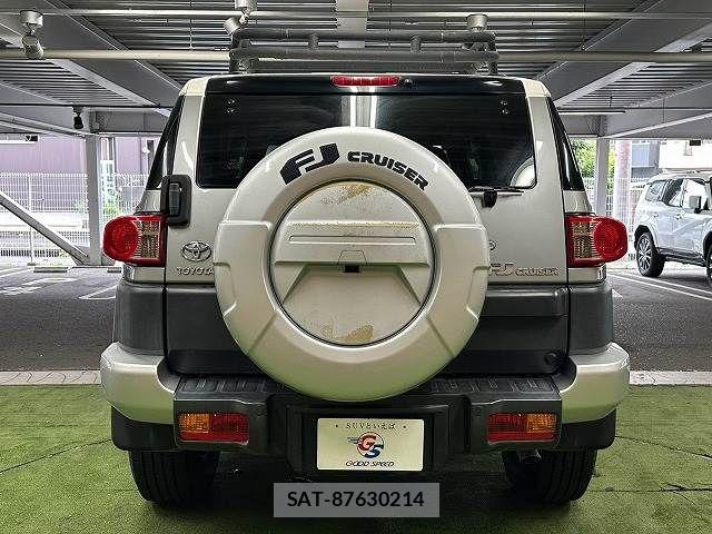 Toyota FJ CRUISER 2011-11 8871012-15