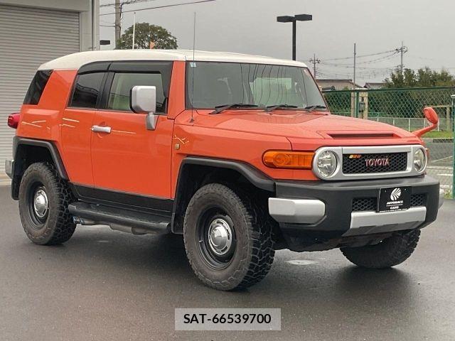 Toyota FJ CRUISER 2012-11 8879788-6