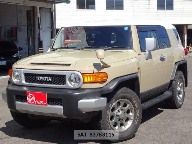 Toyota FJ CRUISER 2012-01 8883626-0
