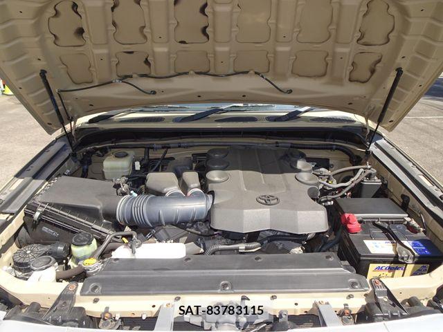 Toyota FJ CRUISER 2012-01 8883626-10